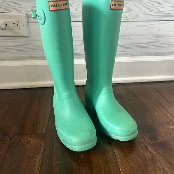Hunter Green Rain Boots - Picture 2 of 7